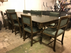 Matbord + 12st stolar